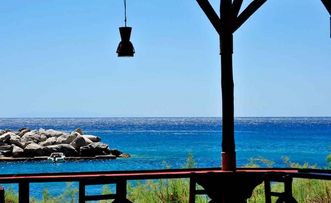 sto-gialo-kanei-fourtouna5